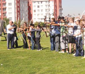 Okçular hedefe kilitlendi