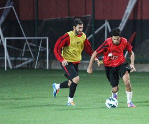 Es Es çalışmalara başladı