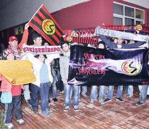 Asla yalnız bırakmayız