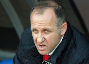 Bakkal'la çıkışa geçti