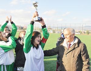 Kızlarda gülen taraf Beyhan Rıfat oldu