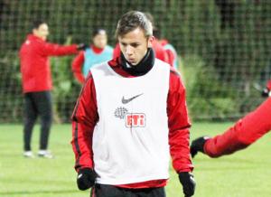 Gökhan bomba gibi geliyor