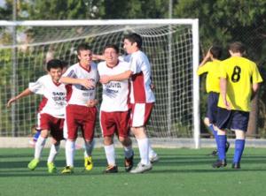 Altayspor, futbolcusunu unutmuyor