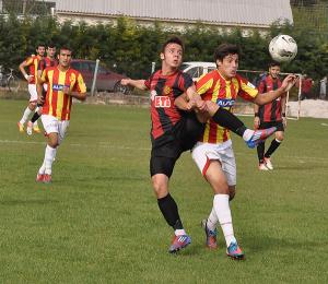 Es Es A2 kıpkırmızı oldu