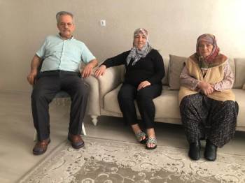 Bayram İkramiyelerini ’Milli Dayanışma Kampanyası’Na Bağışladılar
