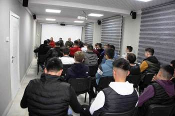 Belediye Başkanı Çalışkan, Gençlerle Bir Araya Geldi
