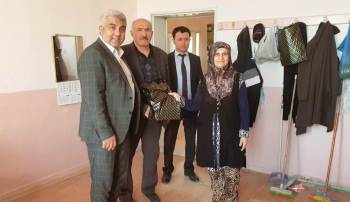 Belediye Başkanı Çalışkan’Dan Özel Öğrencilere Hediye
