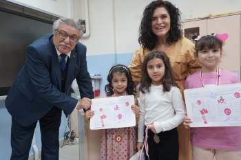 Belediye Başkanı Kaya, Öğrencilerin Karne Sevincini Paylaştı
