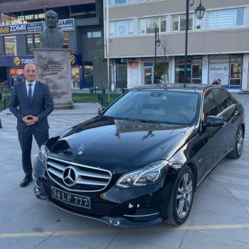 Belediye Başkanı makam aracını satışa çıkardı