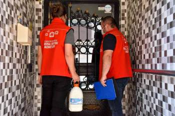 Belediye Başkanı Şahin Açığa Alındı, Süt Dağıtımı Durdu
