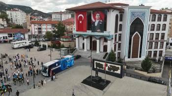 Belediye Kütahyaspor, Yeni Takım Otobüsüne Kavuştu
