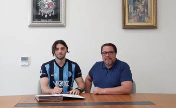 Belediye Kütahyasporlu Erdinç, Yuvada Kaldı
