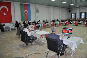 Belediye Meclisi, Azerbaycanlı Türkleri Misafir Etti
