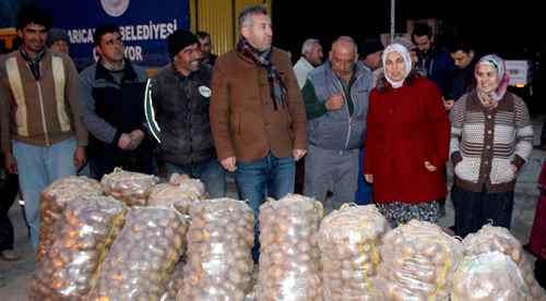 Belediye personeline bir çuval patates