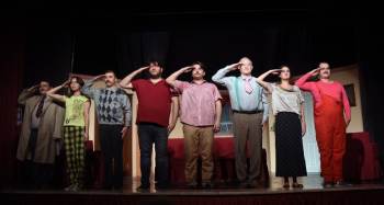 Belediye Şehir Tiyatrosu Yeni Sezonu Açtı
