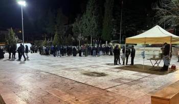 Belediyeden Sıcak Çay İkramı
