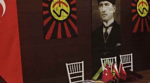 Belirsizlik içinde kongreye doğru