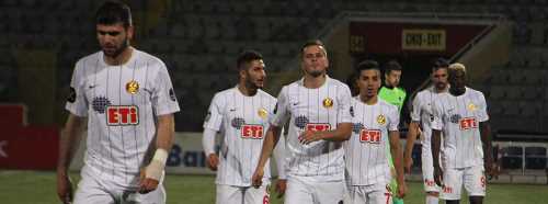 BELİRSİZLİK KORKUTUYOR 