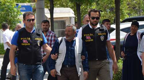 BENİ PEYGAMBER GÖNDERDİ DEDİ VE...