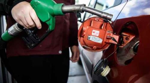 Benzin ve motorine indirim kapıda: Yarından itibaren...
