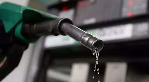 Benzine bir zam daha!