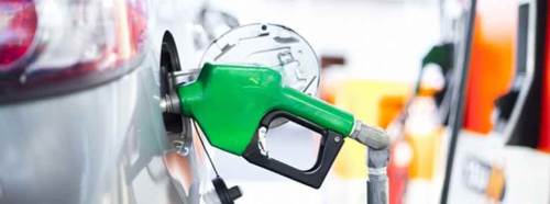 Benzine indirim geldi, artık fiyatı...