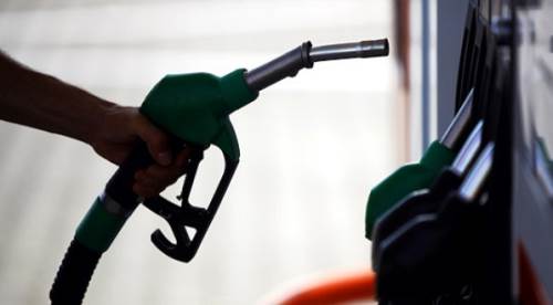 Benzine ve motorine yine zam geliyor!