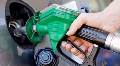 Benzine zam! Litresi 7 lirayı geçti!