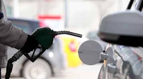 Benzine zam yolda! Bu geceden itibaren...