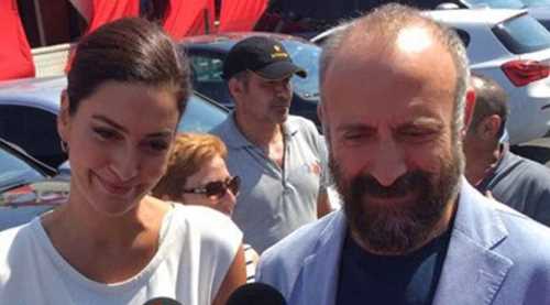Bergüzar Korel-Halit Ergenç çifti de Yenikapı'da!