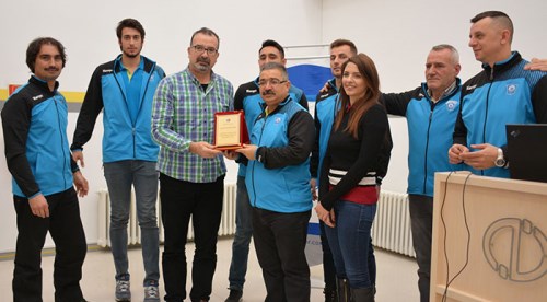 Beton adamlar öğrencilerle buluştu