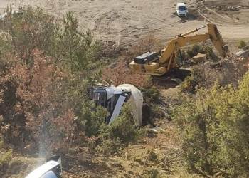 Beton Mikseri Uçuruma Yuvarlandı: 1 Yaralı
