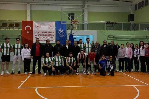 Beylikova’da Kurumlar Arası Voleybol Turnuvası başladı