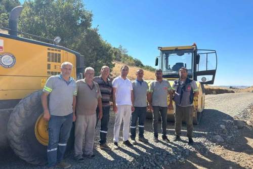 Beylikova'da yol çalışması hız kesmeden devam ediyor