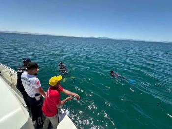 Beyşehir Gölü'nde can pazarı: Tekne alabora olunca...