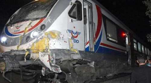 Biçip geçti, çocuklar da var