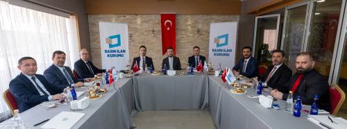 BİK Genel Müdürü Çay medya patronlarıyla buluştu