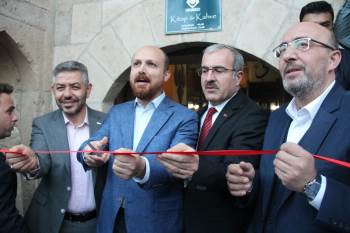 Bilal Erdoğan: "Başarılarından Dolayı Kihmed Başkanı Önsay’I Tebrik Ediyorum"
