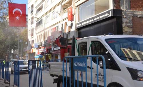 Bilecik, şehidini gül suyu ve bayraklarla uğurluyor