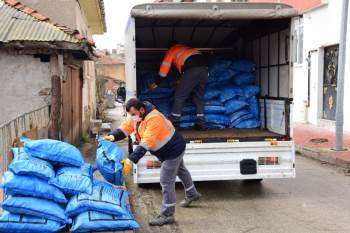 Bilecik Belediyesi’Nden Kömür Yardımı
