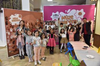 Bilecik Belediyesinin Etkinlikleriyle Çocukların Yarıyıl Tatili Keyifli Ve Renkli Geçiyor
