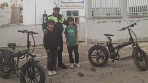 Bilecik Emniyeti’nden velilere elektrikli bisiklet ve skuter uyarısı