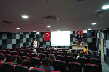 Bilecik’İn ’Estetik’ Toplantısı İlgi Görmedi
