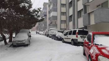 Bilecik Kent Merkezinde Kar Yağışı Etkili Oldu
