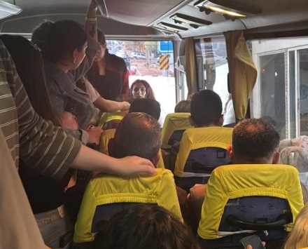 Bilecik-Osmaneli midibüsünde tepki çeken görüntü! Yolcular adeta nefessiz kaldı