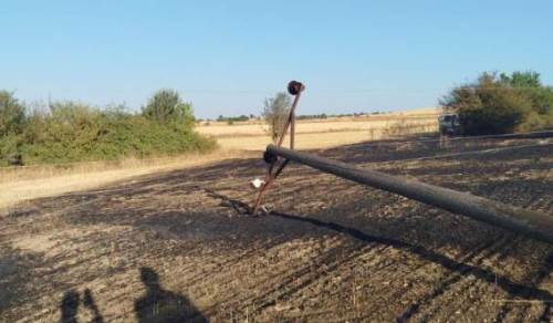 Bilecik Pazaryeri'nde anız yangını kontrol altına alındı