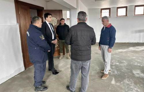 Bilecik Pazaryeri’nde köy camisinde restorasyon çalışmaları yerinde incelendi