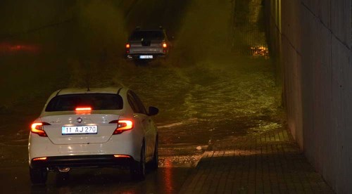 Bilecik sele teslim oldu...