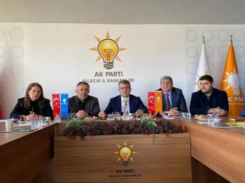 Bilecik’Te ’3 Kademe İl Ve İlçe Siyasi Hukuki İşler Başkanları’ Toplantısı Gerçekleştirildi
