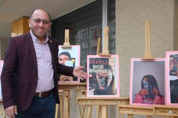 Bilecik’Te ’İnsan Yüzlü Kitaplar, Kitap Yüzlü İnsanlar’ Adlı Fotoğraf Sergisi Büyük İlgi Gördü
